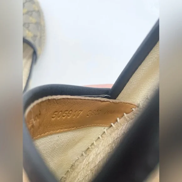 Gucci Beige Natural GG coated canvas black leather trim bee espadrille 38.5 - Picture 8 of 8